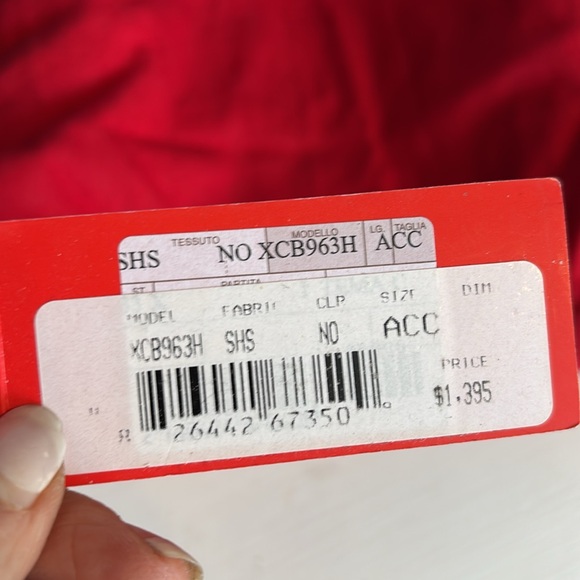 Gorgeous Valentino, black leather bag with dust bag original price $1395 - Picture 9 of 11